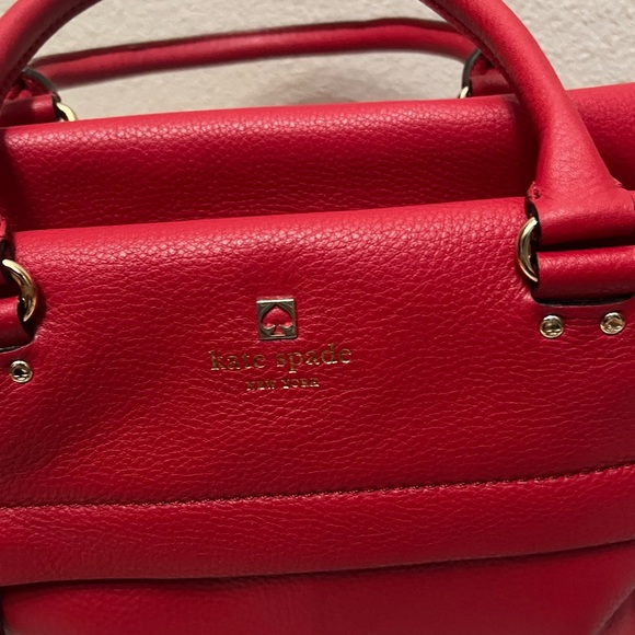 Kate Spade New York PillboxRed Leather Handbag/crossbody w/dust cover - Picture 9 of 13